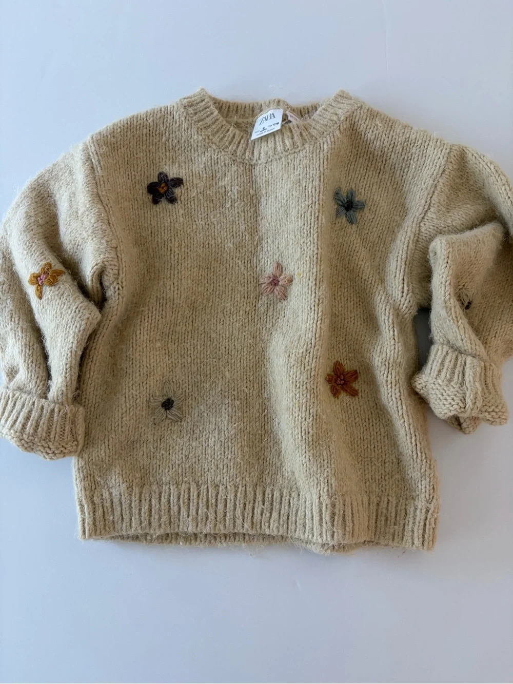 Zara Girls Beige Knit Pullover Sweater With Floral Embroidery Size 6 - READ